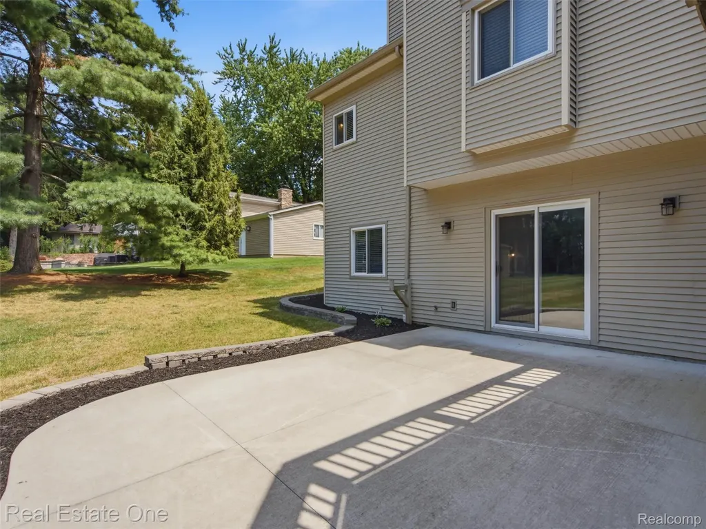 4125 Rural Street Waterford Charter Township MI 48329