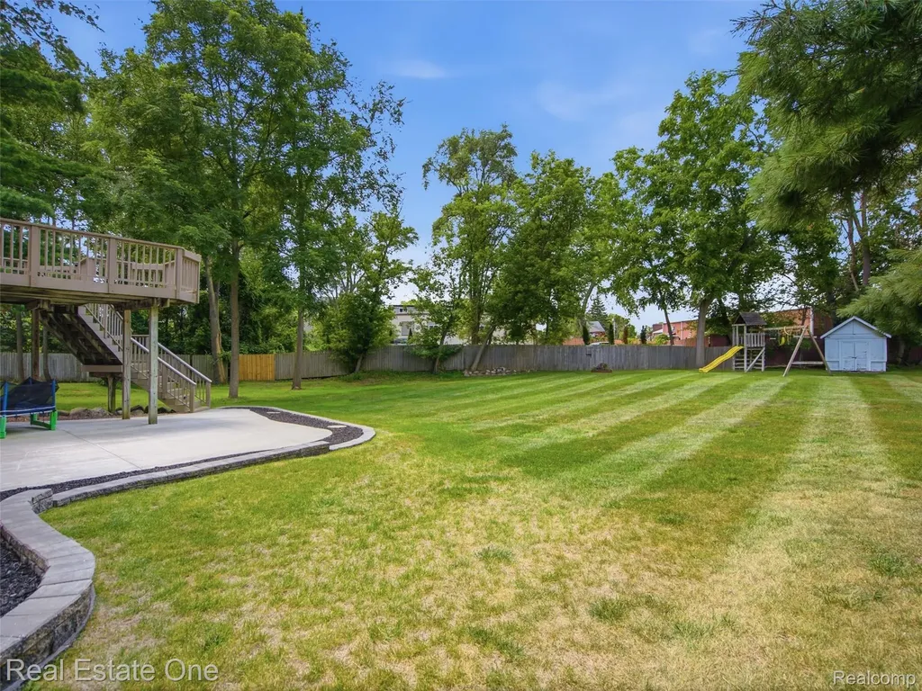4125 Rural Street Waterford Charter Township MI 48329