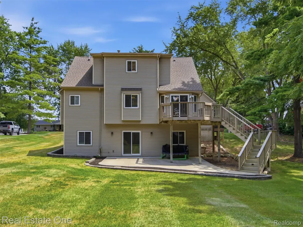 4125 Rural Street Waterford Charter Township MI 48329