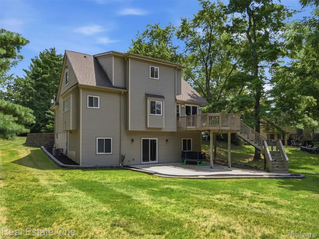 4125 Rural Street Waterford Charter Township MI 48329