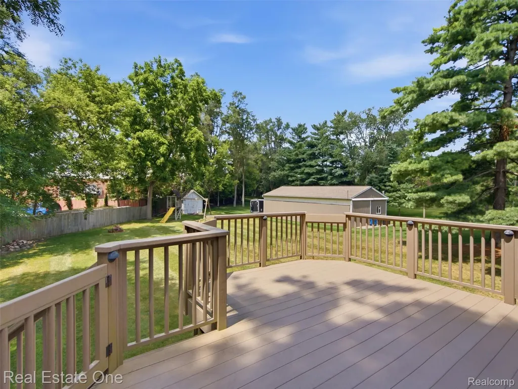 4125 Rural Street Waterford Charter Township MI 48329