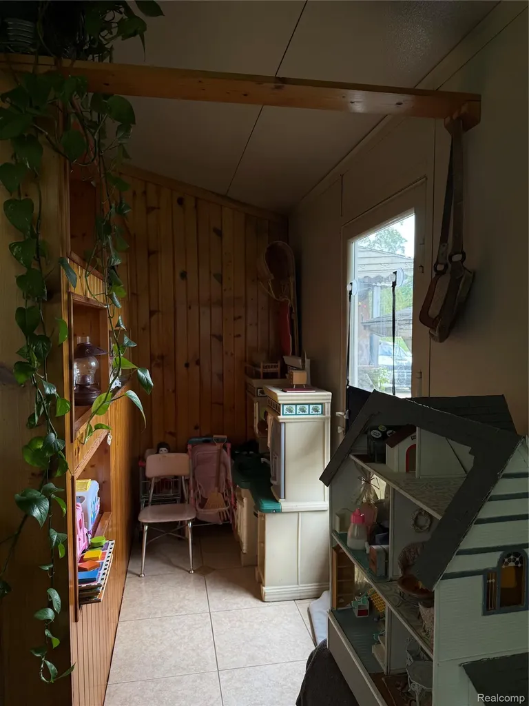 1927 New Rochelle Drive Elba Township MI 48446