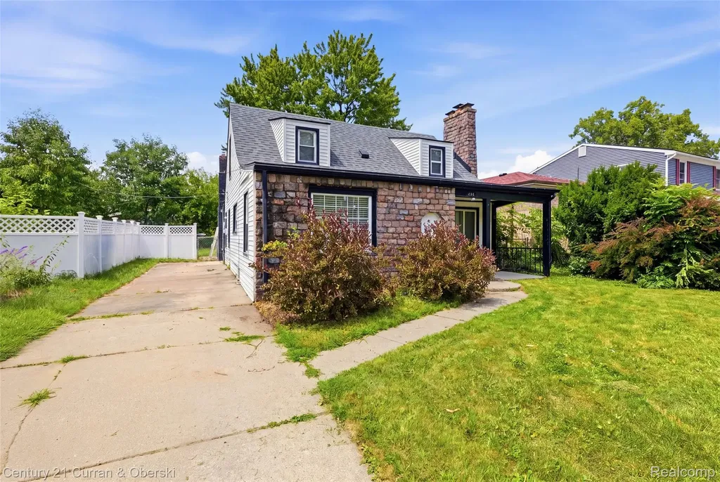 6521 Berwyn Street Dearborn Heights City MI 48127