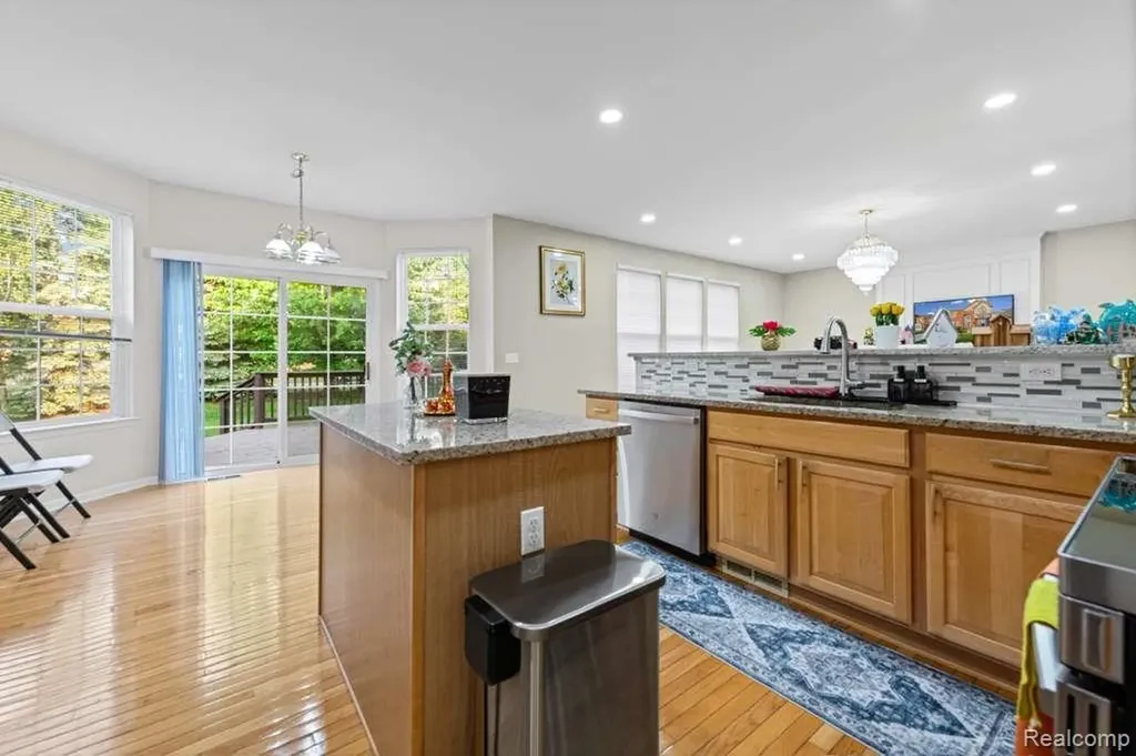 33868 Monterra Lane Sterling Heights City MI 48312