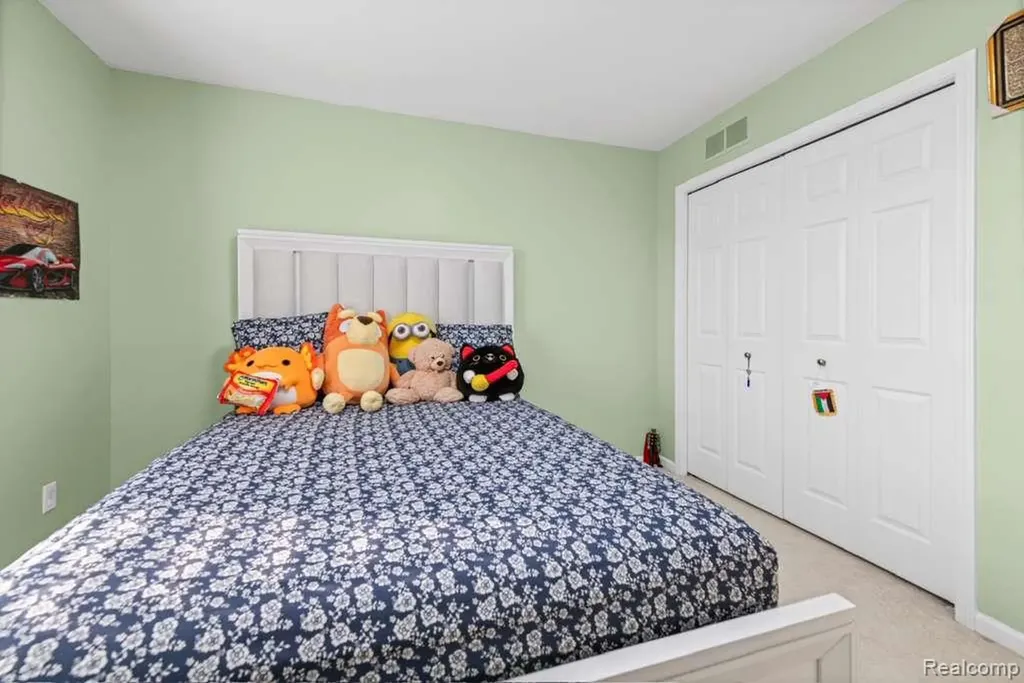 33868 Monterra Lane Sterling Heights City MI 48312
