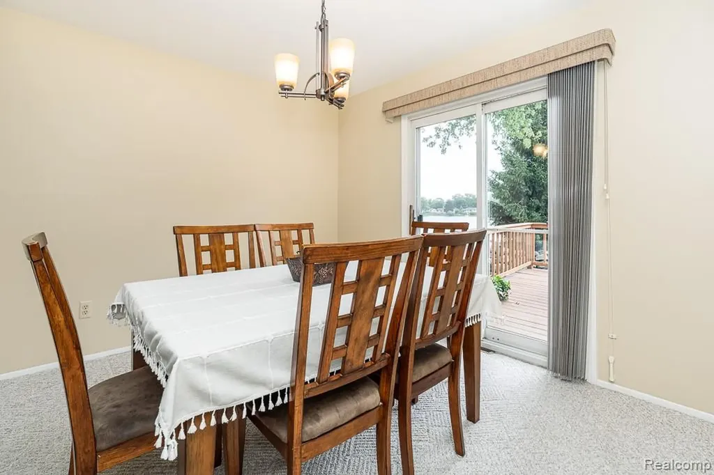 1854 Lyster Lane Troy City MI 48085