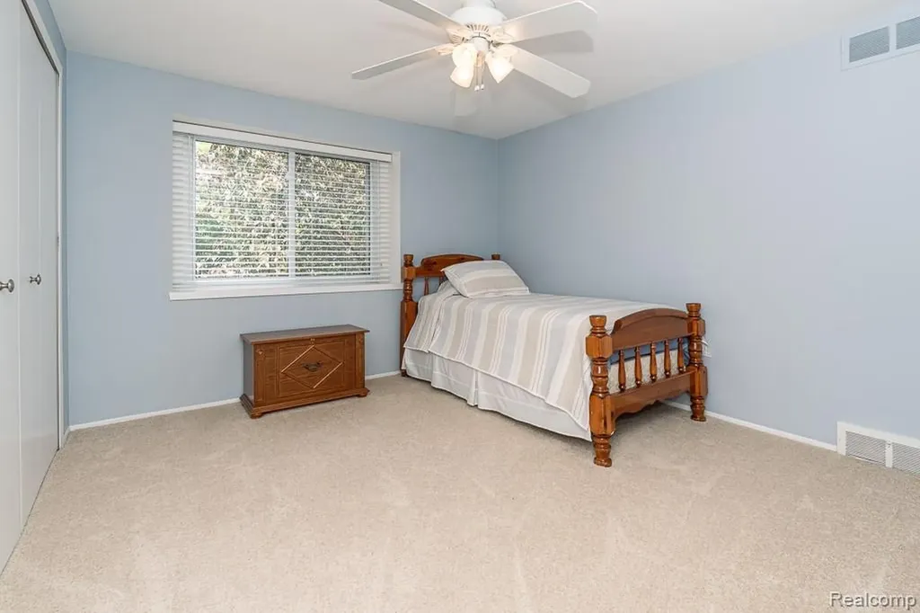 1854 Lyster Lane Troy City MI 48085