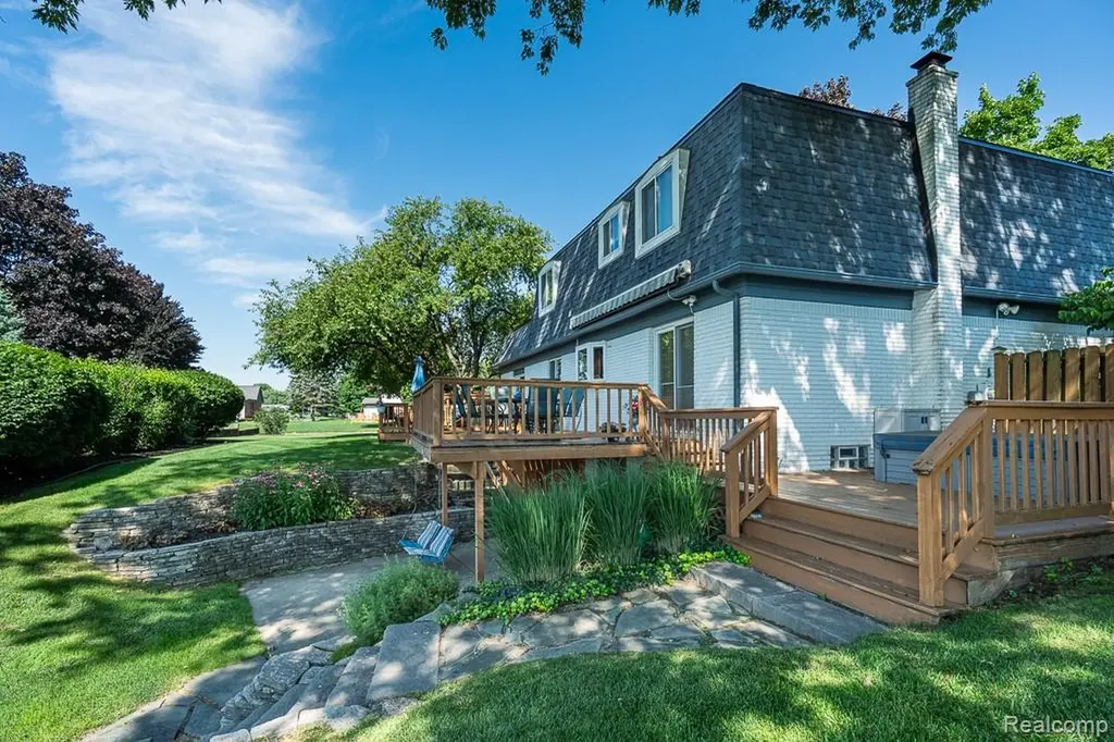 1854 Lyster Lane Troy City MI 48085