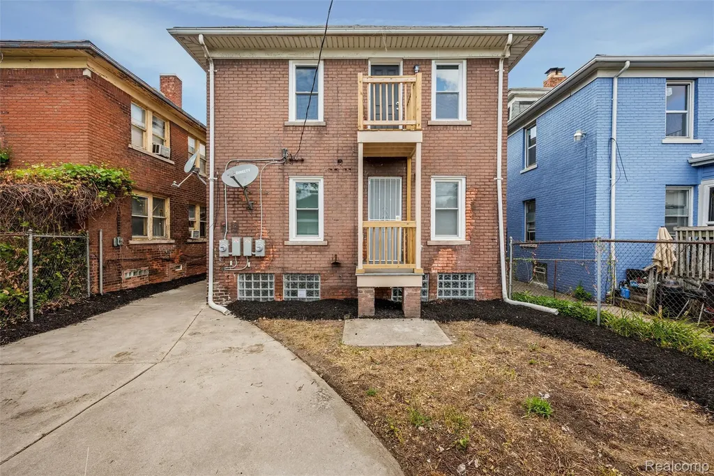 3019 Clements Street Detroit City MI 48238