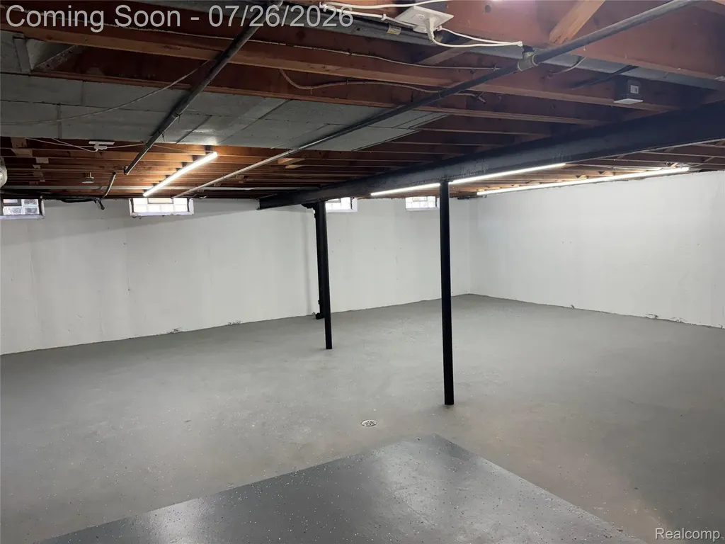 19980 Dorset Street Southfield City MI 48075