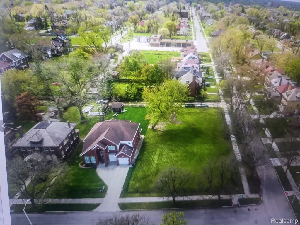 7785 Lasalle W Detroit City MI 48206