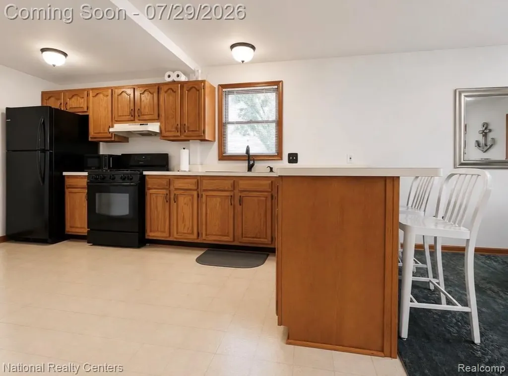 1919 Portpool Court West Bloomfield Charter Township MI 48324