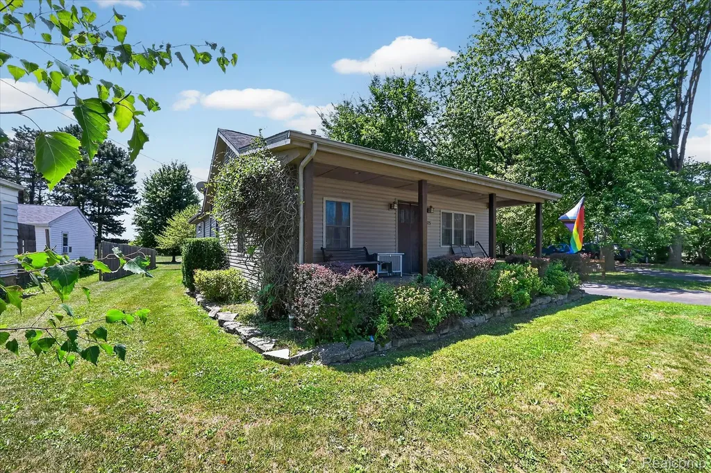 2375 Stewart Road Frenchtown Township MI 48162