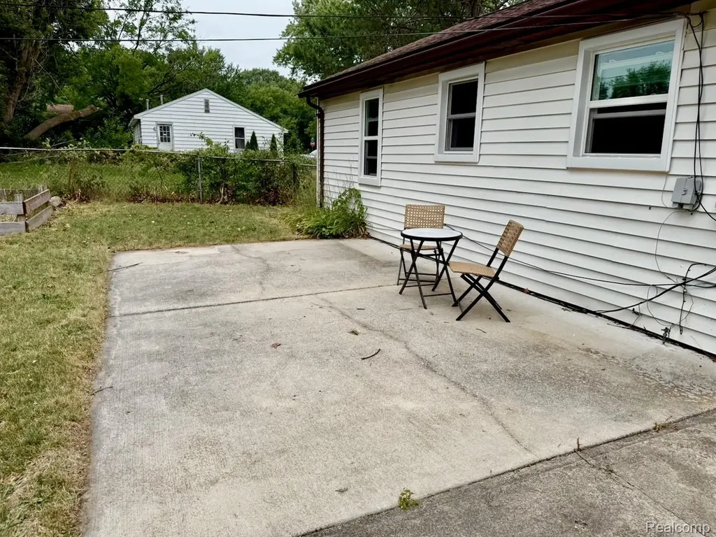 522 Hudson Street Ypsilanti Charter Township MI 48198
