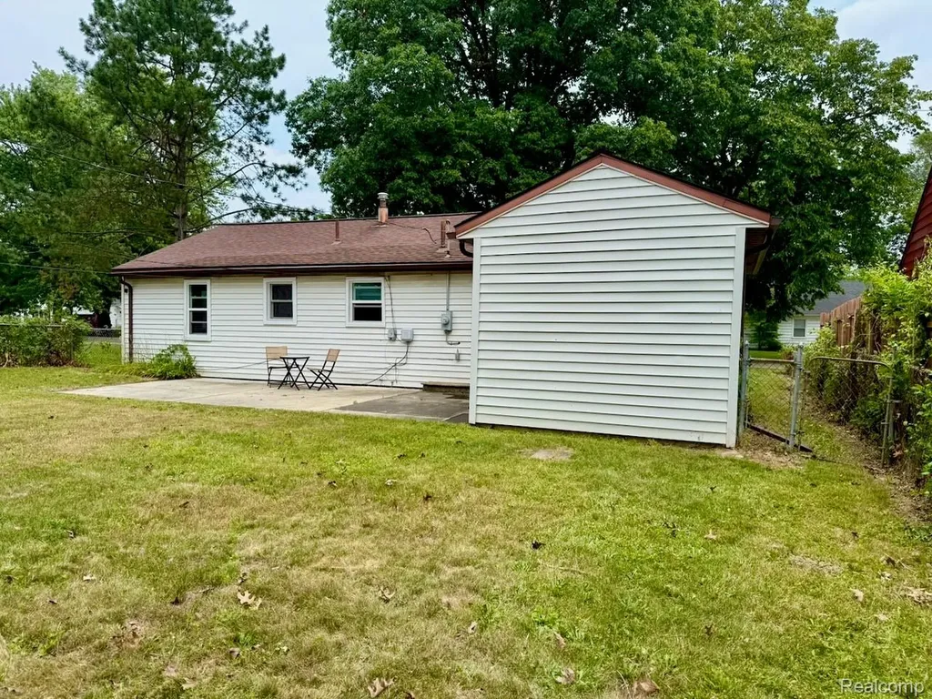522 Hudson Street Ypsilanti Charter Township MI 48198