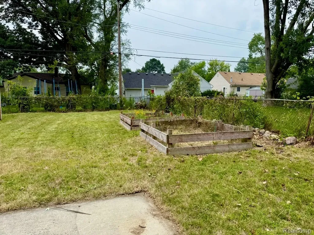 522 Hudson Street Ypsilanti Charter Township MI 48198
