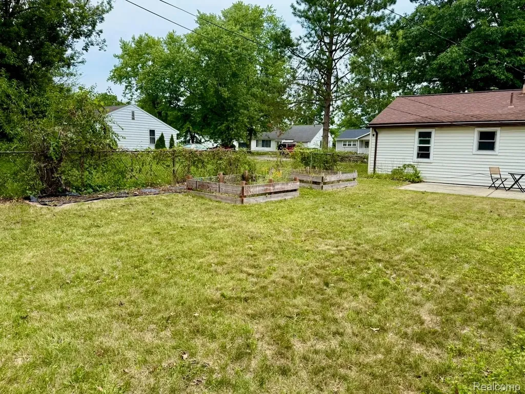 522 Hudson Street Ypsilanti Charter Township MI 48198