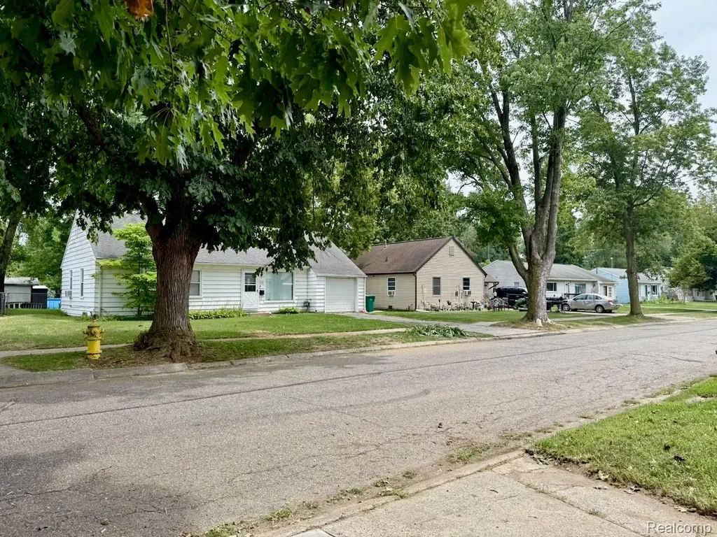 522 Hudson Street Ypsilanti Charter Township MI 48198