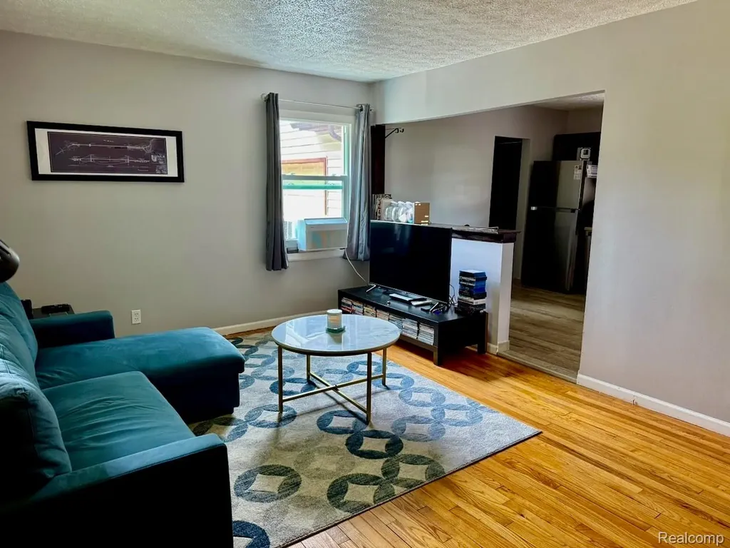 522 Hudson Street Ypsilanti Charter Township MI 48198