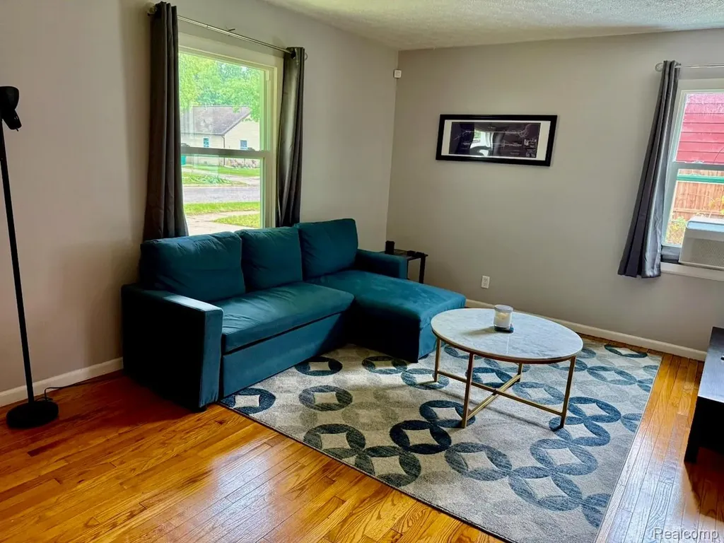 522 Hudson Street Ypsilanti Charter Township MI 48198