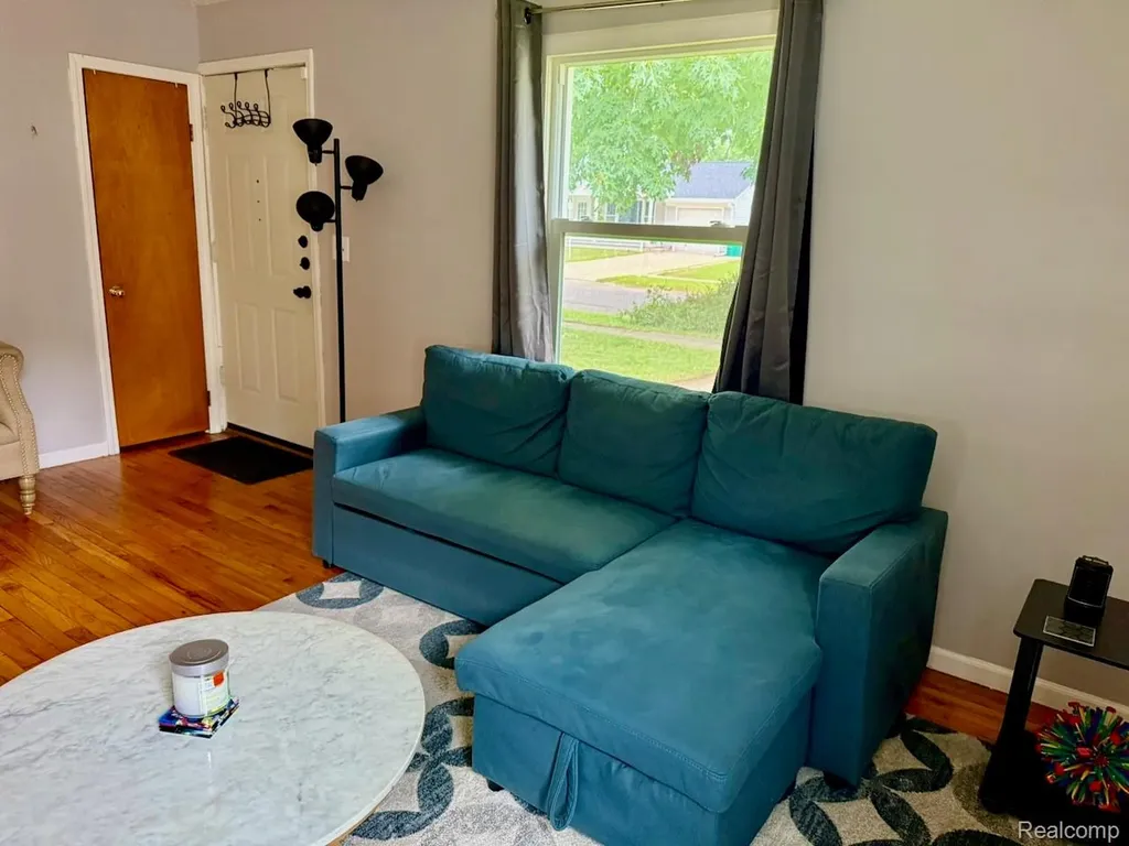 522 Hudson Street Ypsilanti Charter Township MI 48198