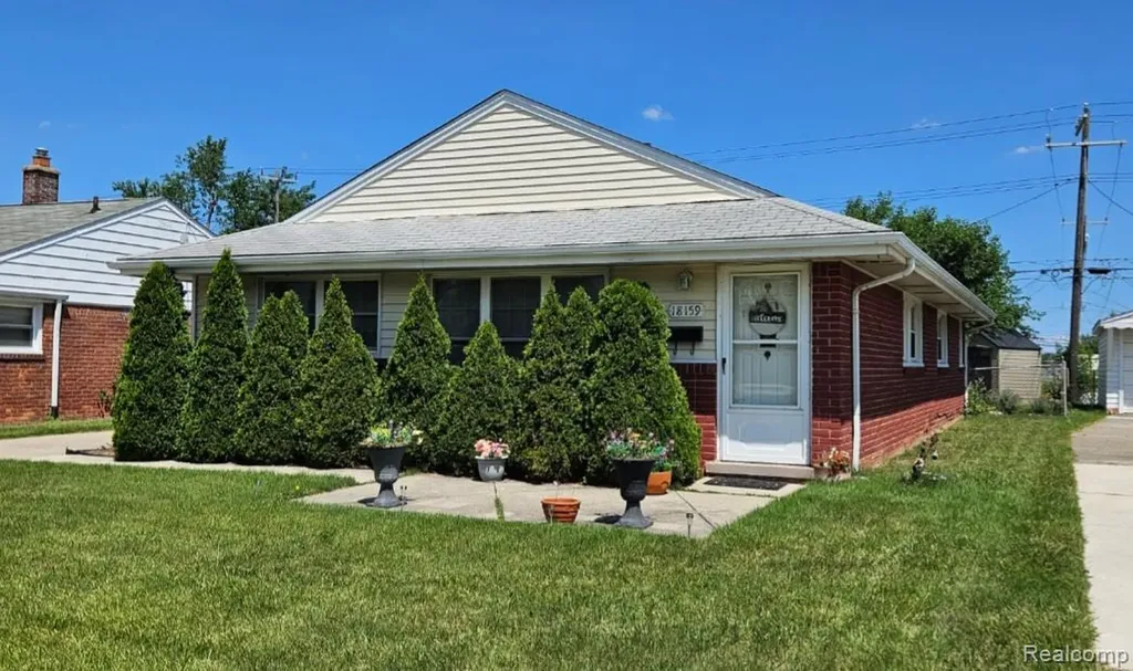 18159 Matthews Street Riverview City MI 48193