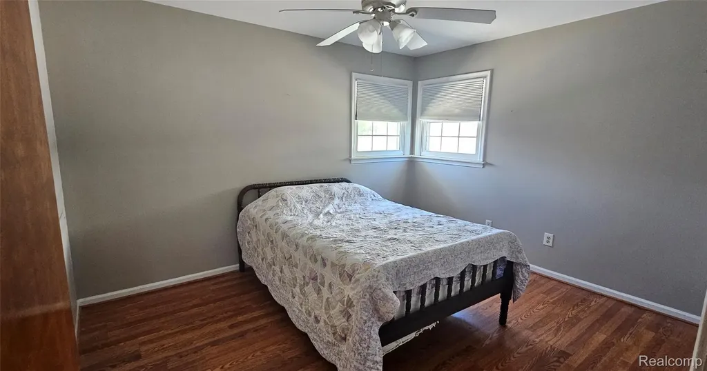 18159 Matthews Street Riverview City MI 48193