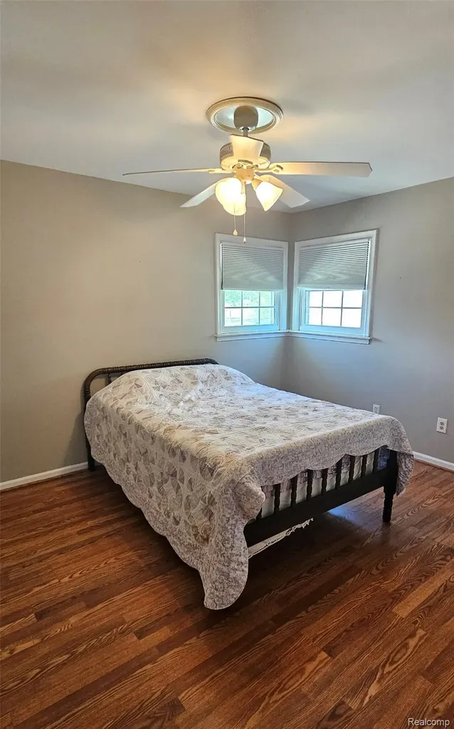 18159 Matthews Street Riverview City MI 48193