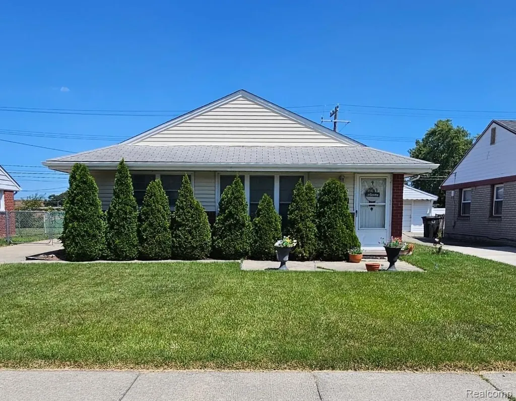 18159 Matthews Street Riverview City MI 48193