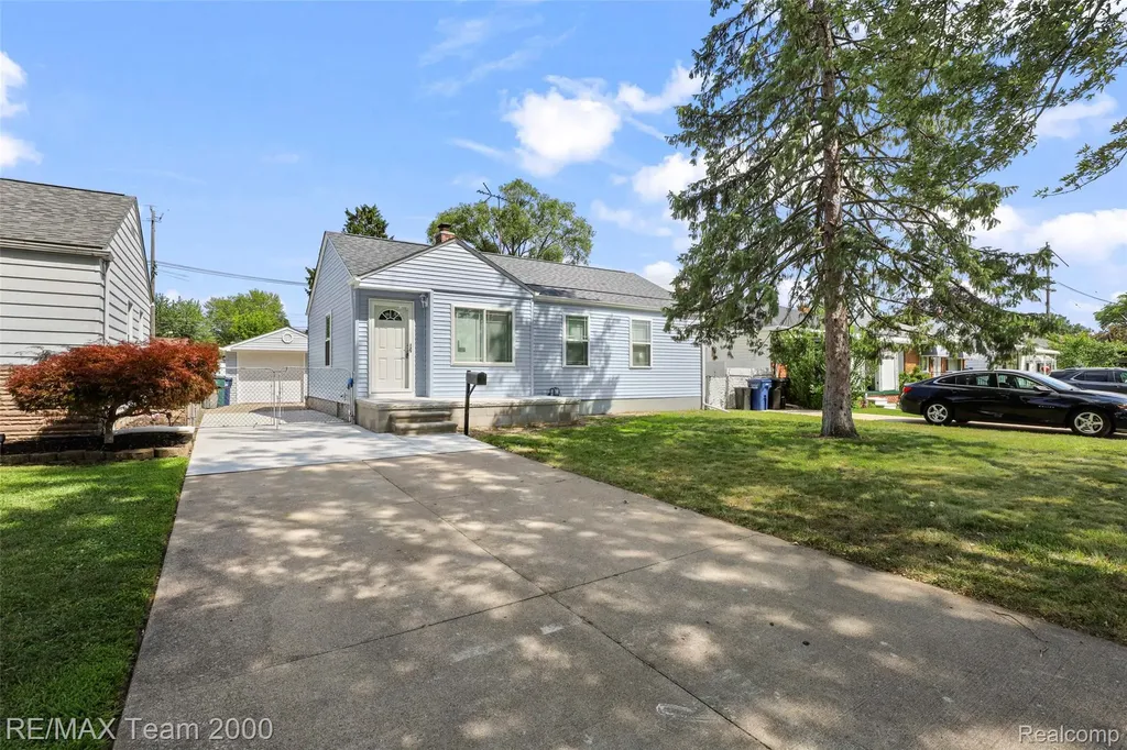 4191 Burns Avenue Lincoln Park City MI 48146