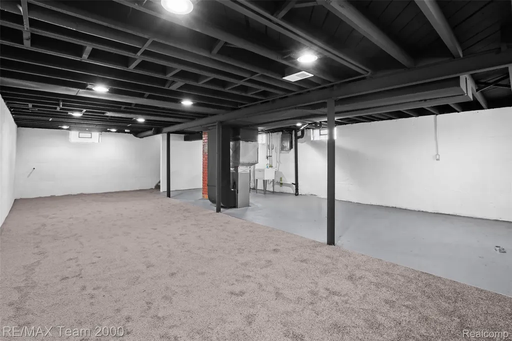 4191 Burns Avenue Lincoln Park City MI 48146