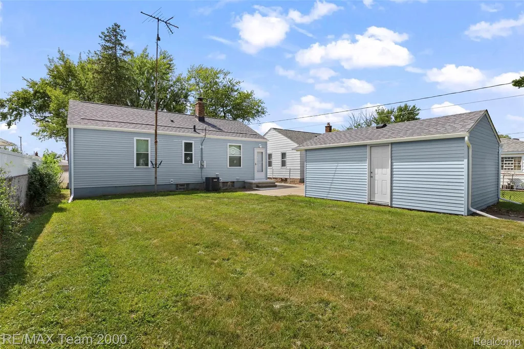 4191 Burns Avenue Lincoln Park City MI 48146