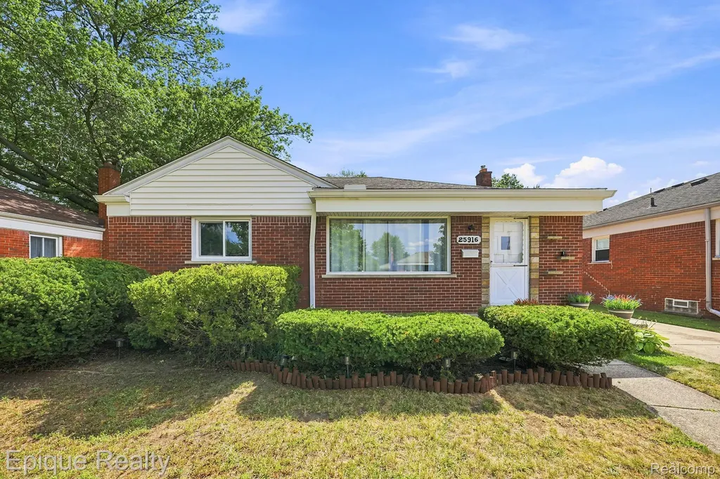 25916 Cubberness Street St. Clair Shores City MI 48081