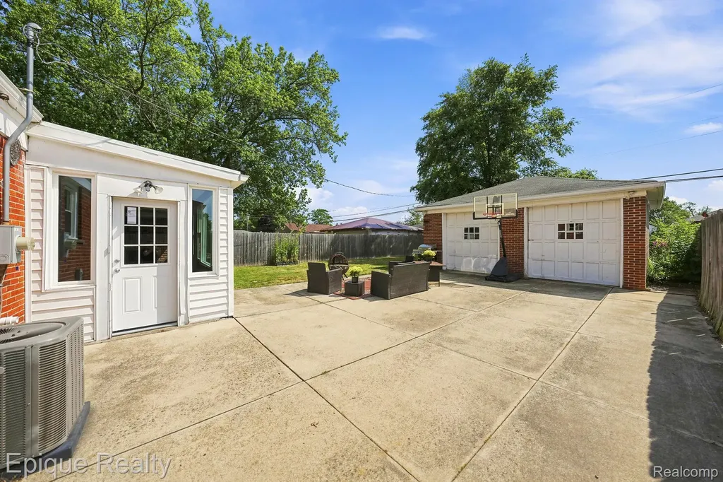 25916 Cubberness Street St. Clair Shores City MI 48081