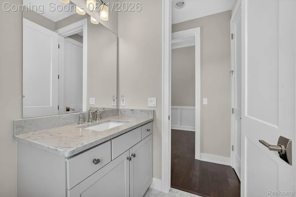 7360 Venturi Drive Washington Township MI 48094
