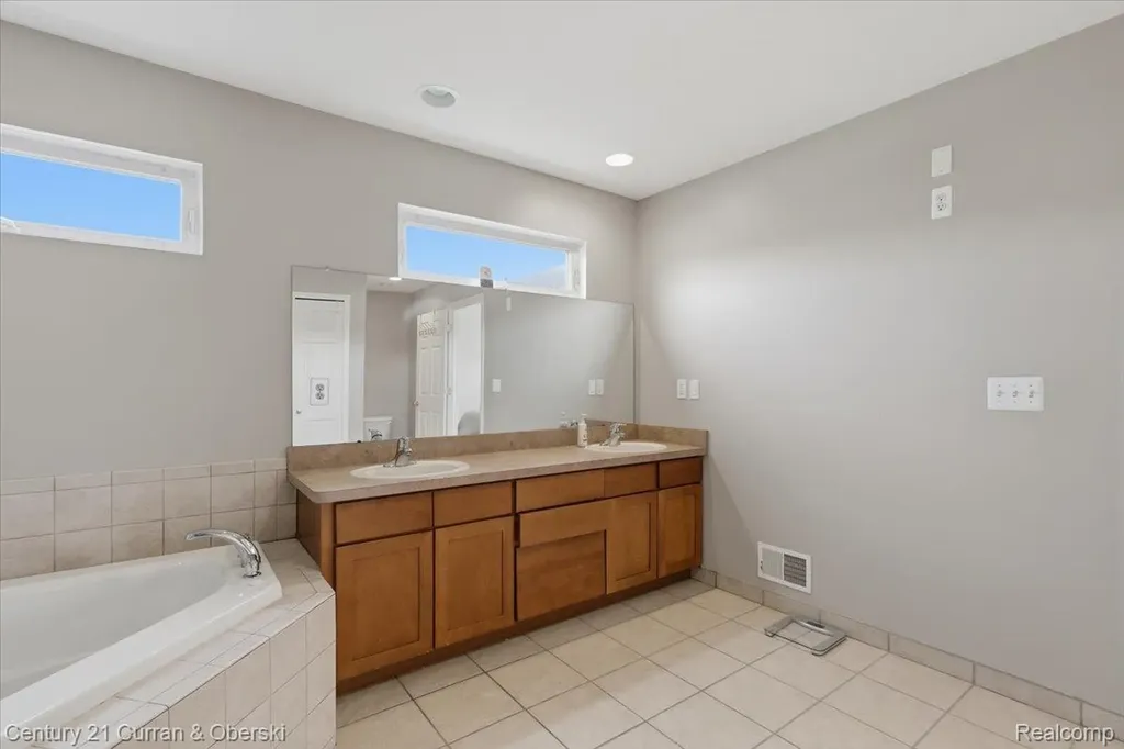 23537 Crescent Ridge Drive Huron Charter Township MI 48164