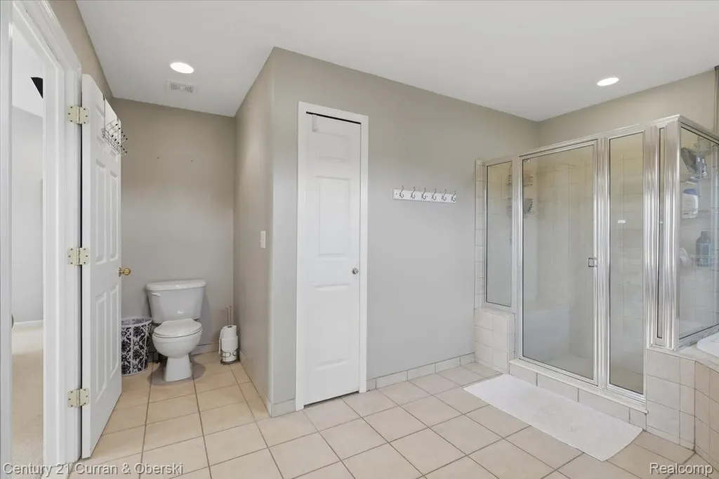 23537 Crescent Ridge Drive Huron Charter Township MI 48164