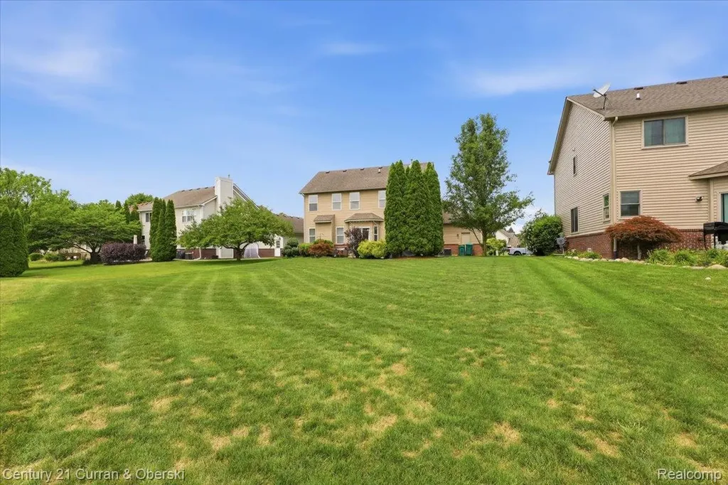 23537 Crescent Ridge Drive Huron Charter Township MI 48164