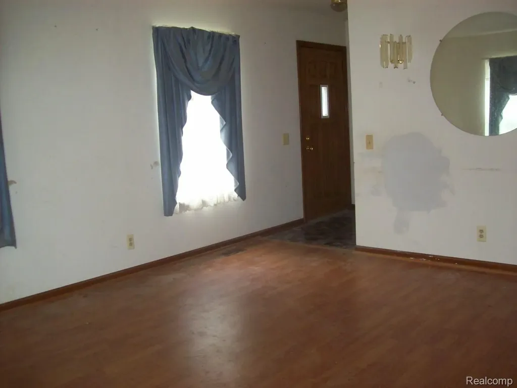 3030 Thomas Road Oxford Charter Township MI 48371
