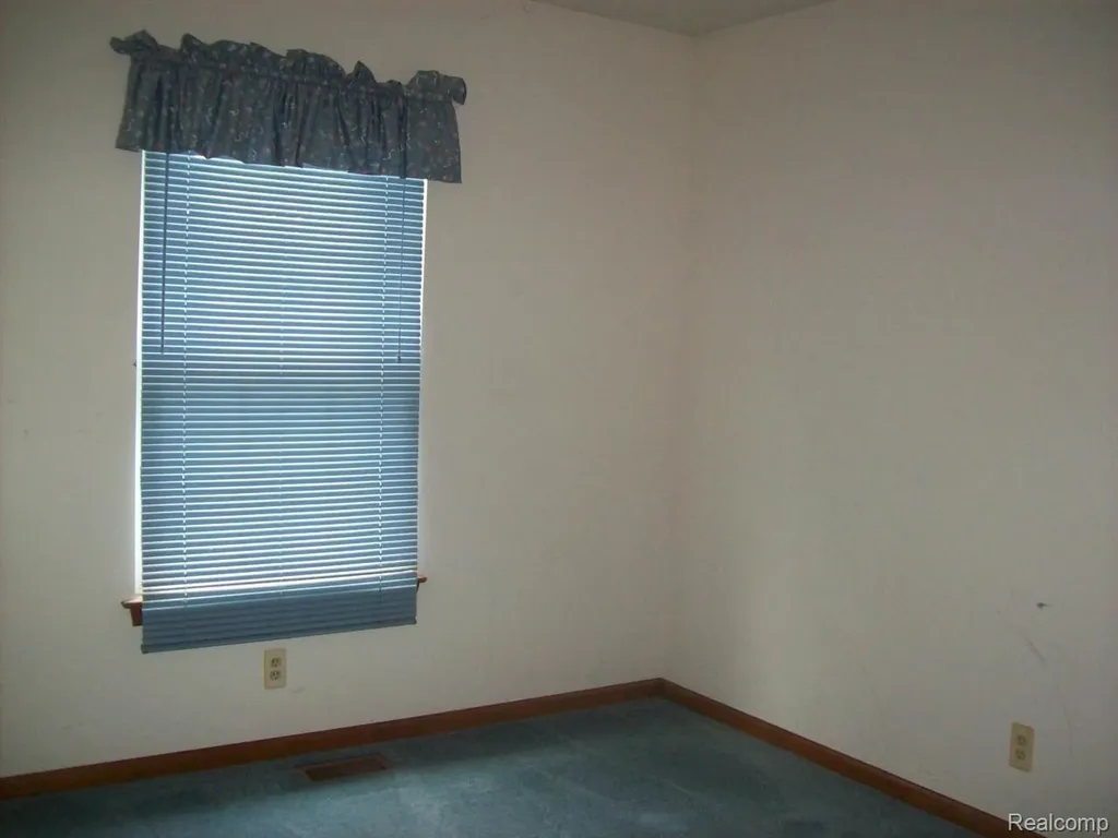 3030 Thomas Road Oxford Charter Township MI 48371