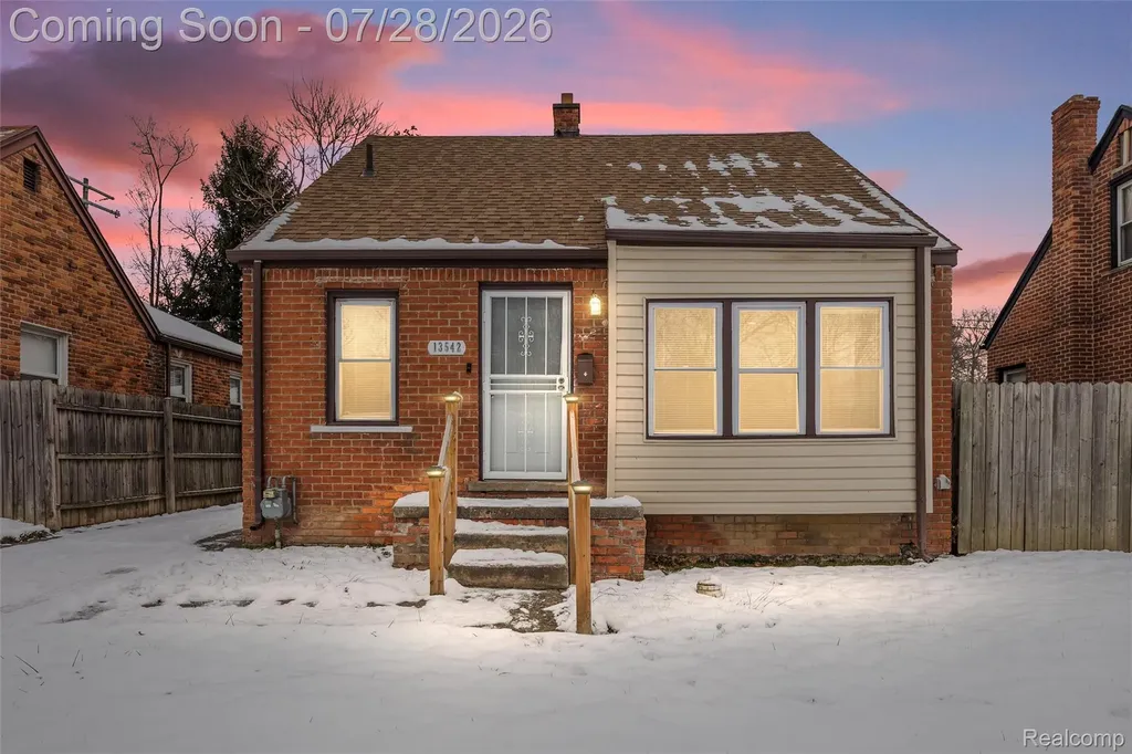 13542 Dolphin Street Detroit City MI 48223