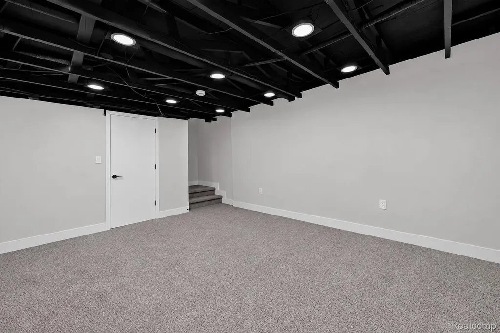 23665 Stonehenge Boulevard Novi City MI 48375