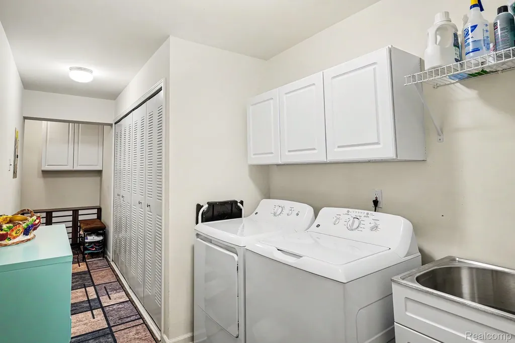 28344 Adler Park Drive S Chesterfield Township MI 48051