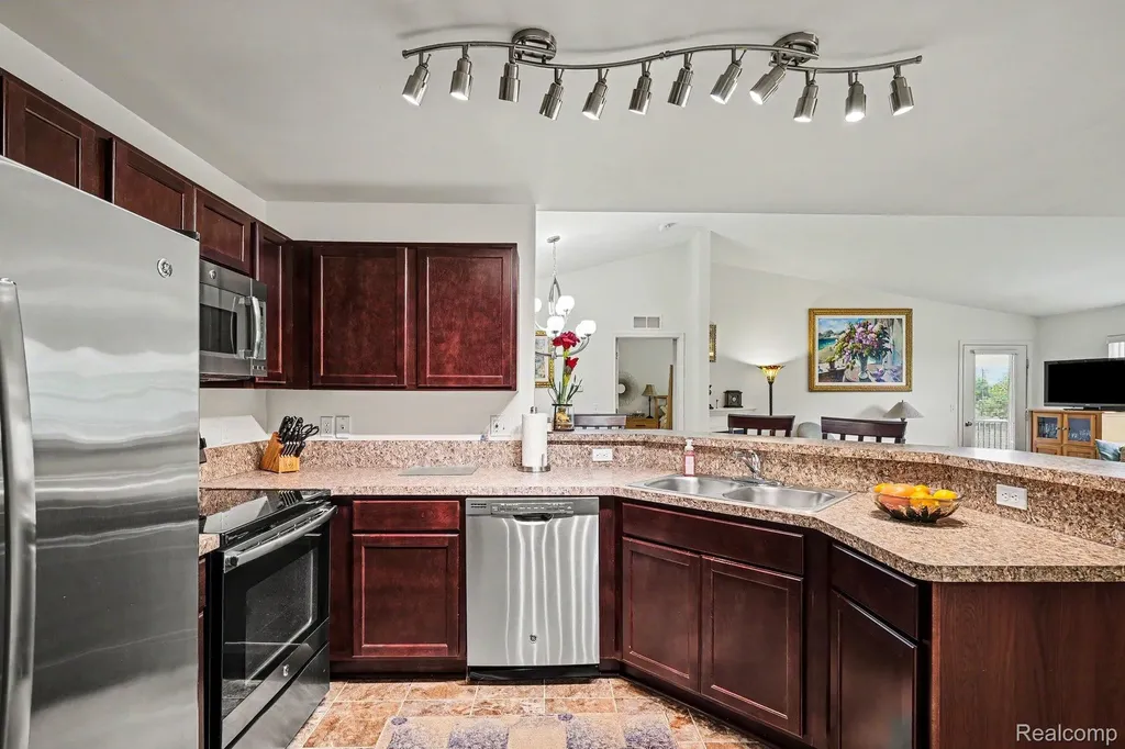 28344 Adler Park Drive S Chesterfield Township MI 48051