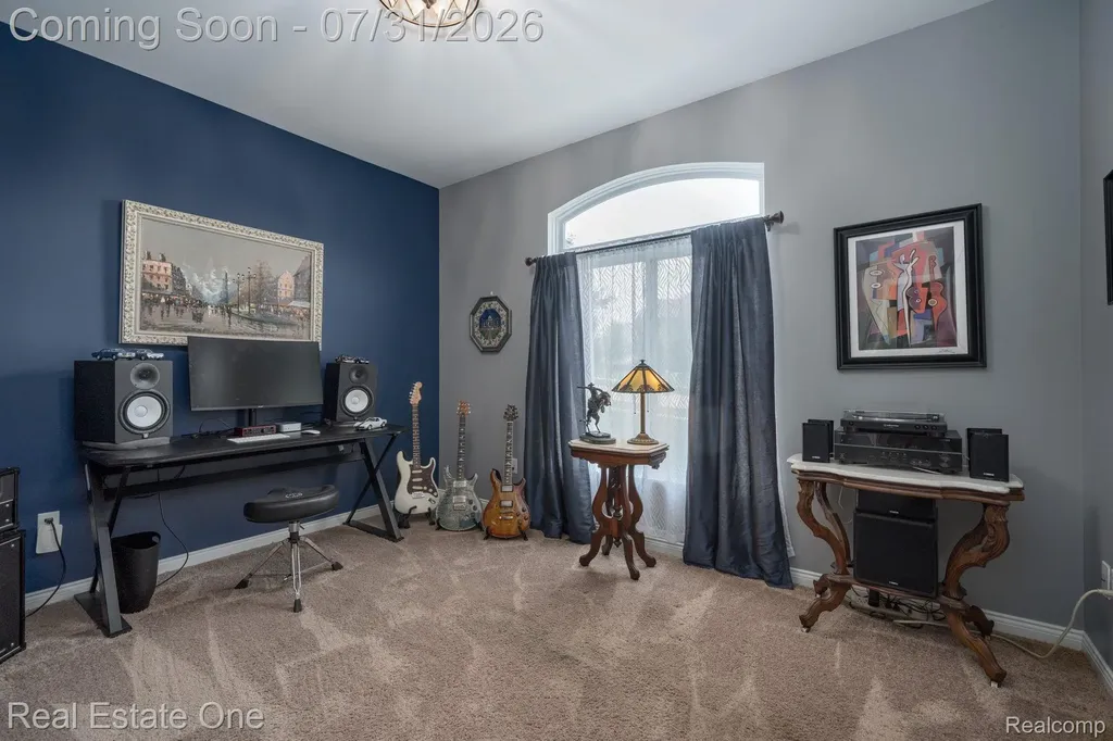 294 Golfside Drive Oxford Charter Township MI 48371