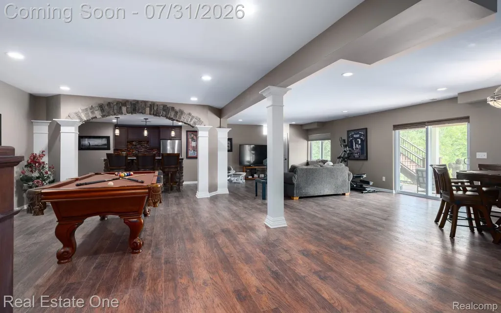 294 Golfside Drive Oxford Charter Township MI 48371