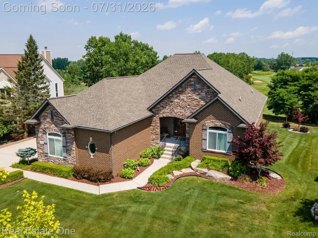 294 Golfside Drive Oxford Charter Township MI 48371