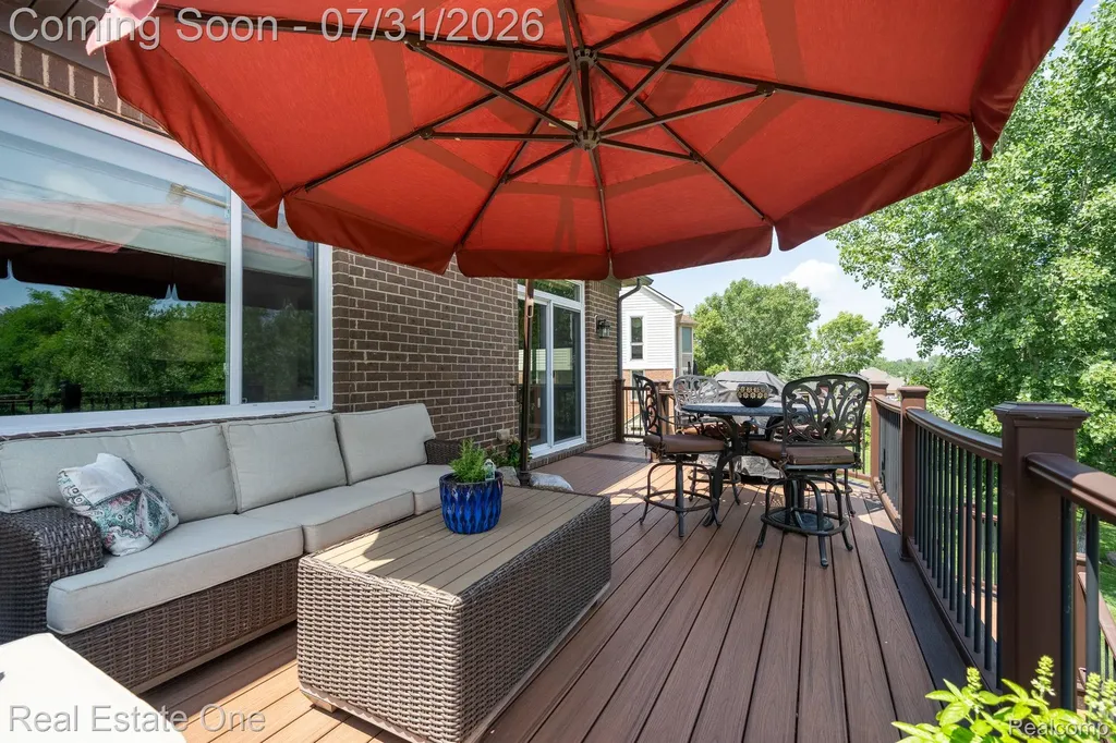 294 Golfside Drive Oxford Charter Township MI 48371
