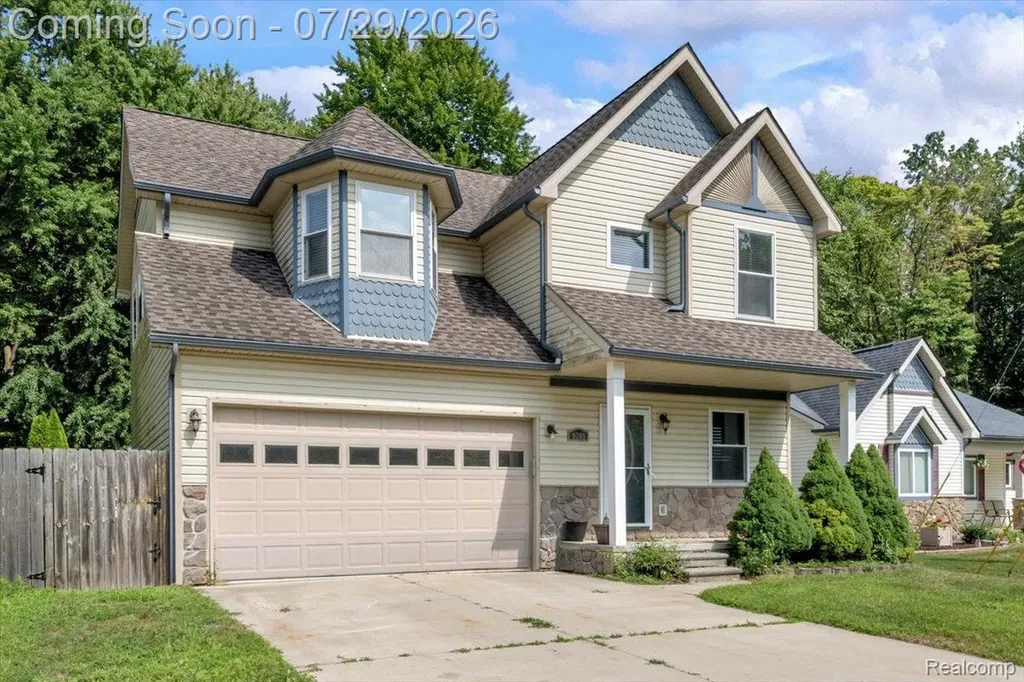 9399 Oakdale Street Clay Township MI 48001
