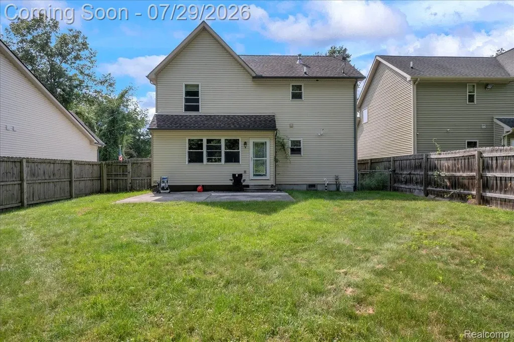 9399 Oakdale Street Clay Township MI 48001